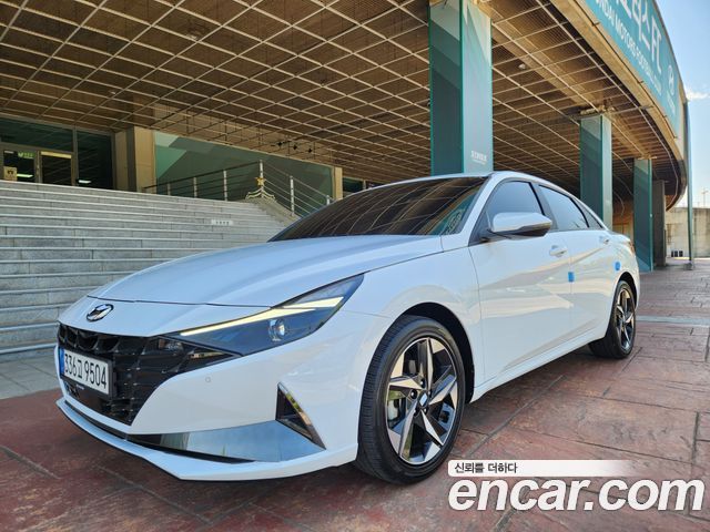 Hyundai AVANTE 1.6, 2022