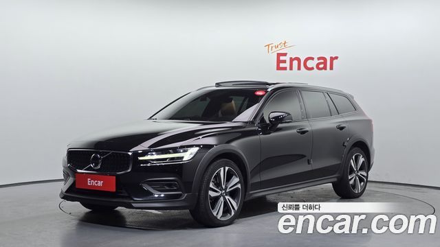 Volvo V60 B5 Pro AWD, 2020