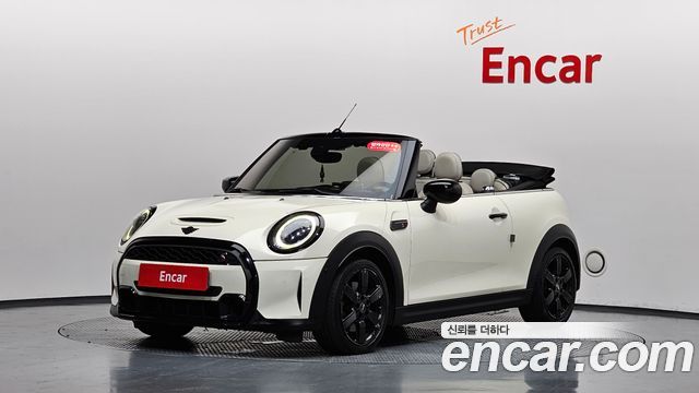 Mini Cooper Convertible Classic Launch Pack, 2022