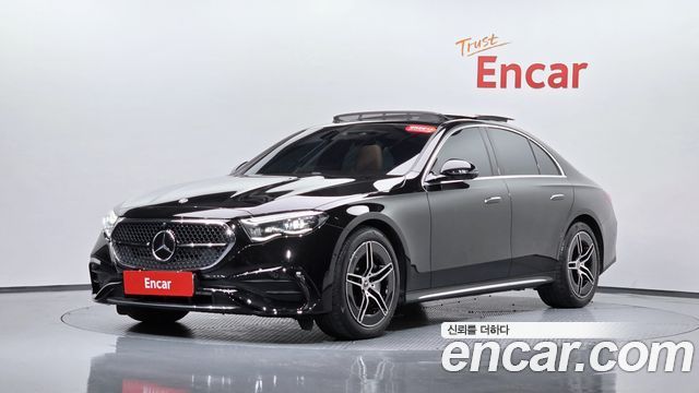 Mercedes-Benz E-Class E300 4MATIC AMG Line, 2024