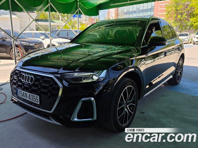 Audi Q5 45 TFSI Quattro Premium, 2024