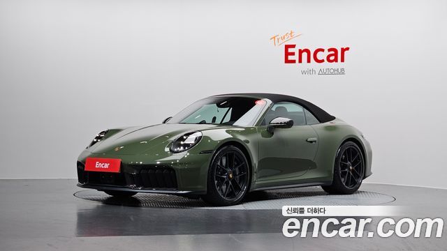 Porsche 911 Carrera 4 GTS Cabriolet, 2025