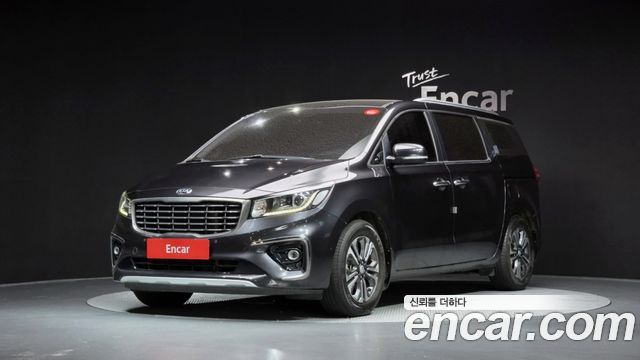 Kia Canival 9-Seater Luxury, 2020
