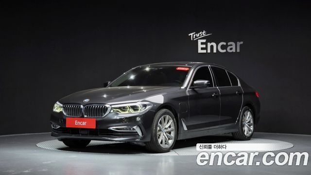 BMW 5-Series 530e Luxury, 2020