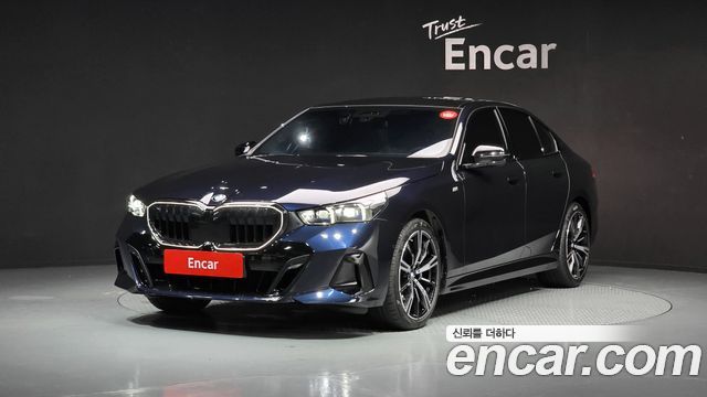 BMW 5-Series 530i xDrive M Sport, 2025