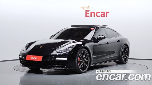 Porsche Panamera 4.0 GTS, 2020