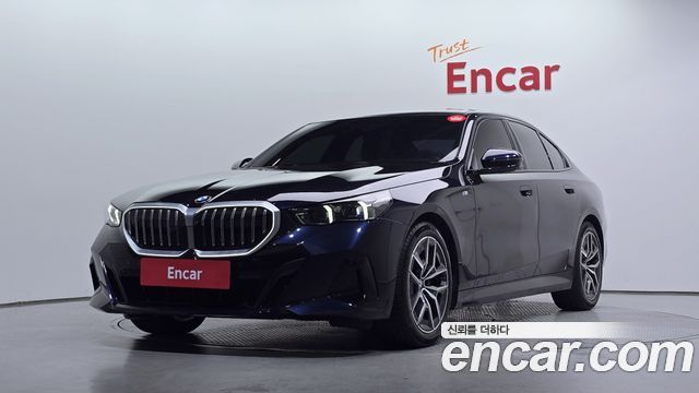 BMW 5-Series 520i M Sport, 2023