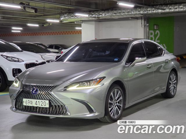 Lexus ES Luxury, 2018