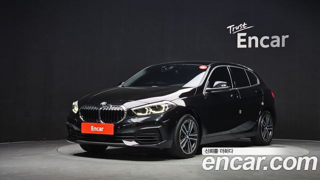 BMW 1-Series 120i Advantage, 2022