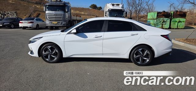 Hyundai AVANTE 1.6, 2020