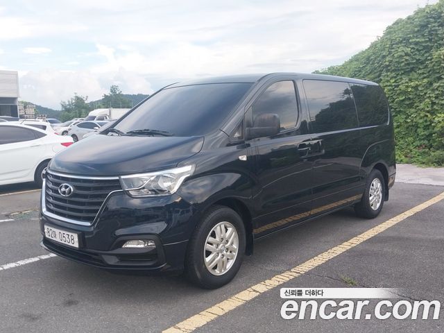 Hyundai Starex Van 3-Seater, 2020