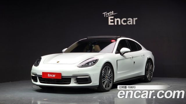 Porsche Panamera 3.0 AWD, 2020