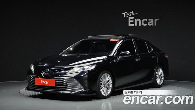 Toyota Camry 2.5, 2018
