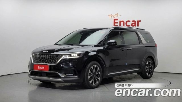 Kia Canival Gasoline 7-Seater Signature, 2022