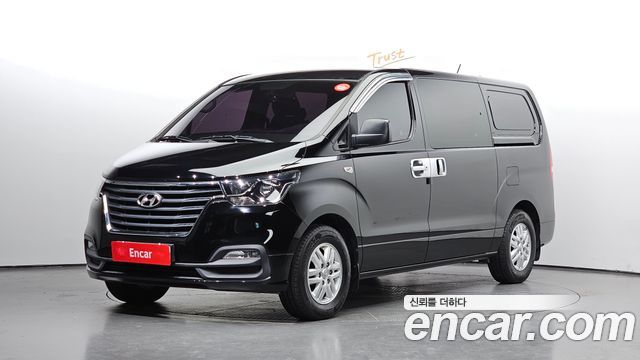 Hyundai Starex Van 5-Seater, 2018