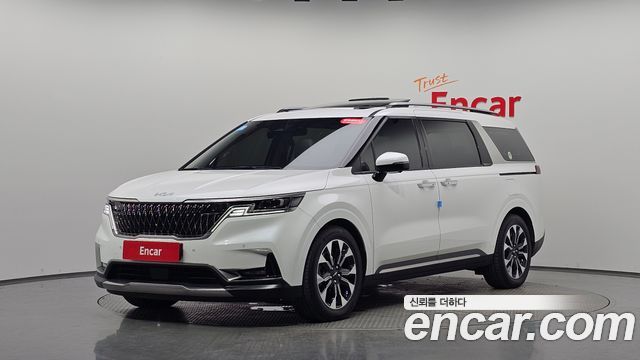 Kia Canival Gasoline 7-Seater Signature, 2023