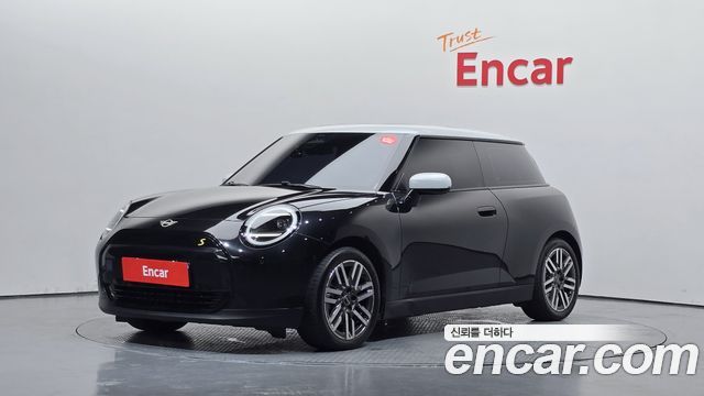 Mini Cooper SE Classic, 2024