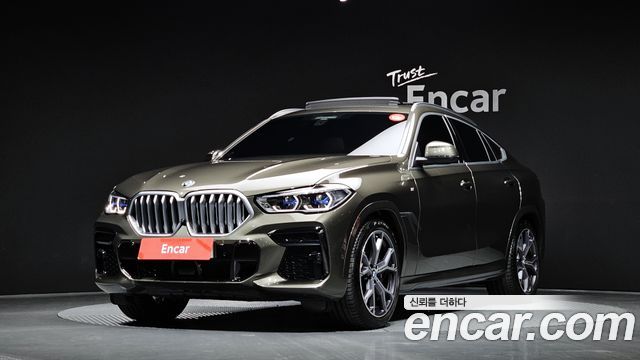BMW X6 xDrive40i M Sport, 2022