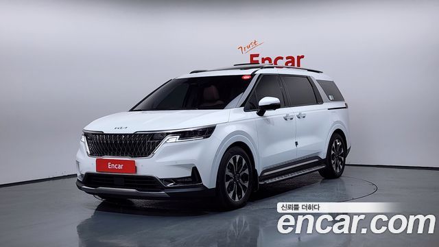 Kia Canival Gasoline 7-Seater Signature, 2022
