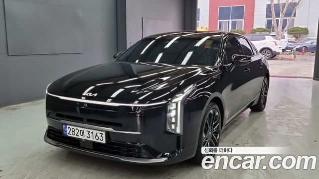 Kia K8 Signature, 2025