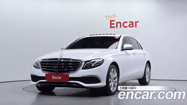 Mercedes-Benz E-Class E300 4MATIC Exclusive, 2020