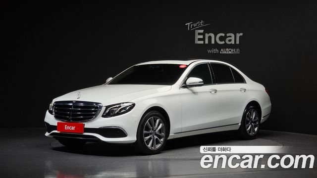 Mercedes-Benz E-Class E300 4MATIC Exclusive, 2020
