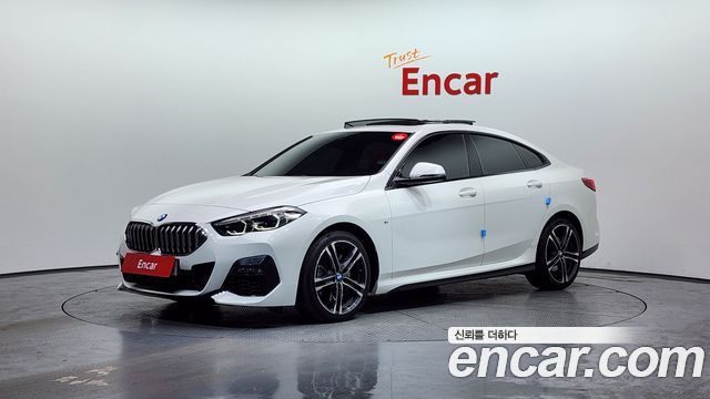 BMW 2-Series 220i M Sports, 2022