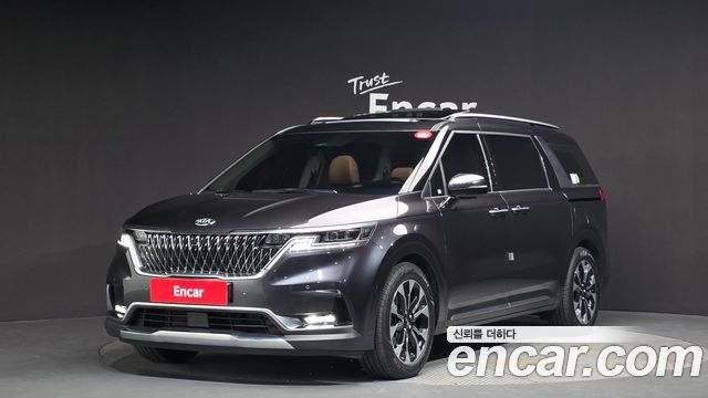 Kia Canival Diesel 9-Seater Signature, 2021