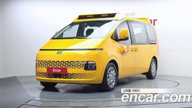 Hyundai Staria L3.5 Kinder Safety Car, 2024