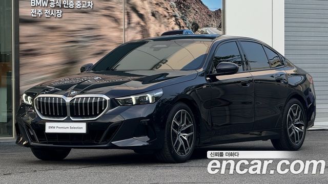 BMW 5-Series 520i M Sport, 2024