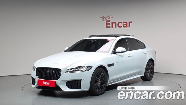 Jaguar XF 20d Chequered Flag Edition, 2020