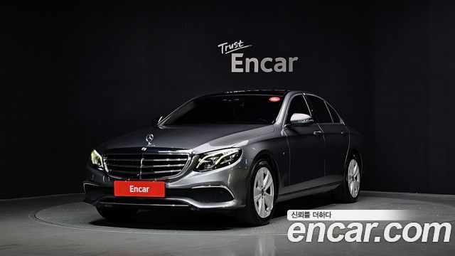 Mercedes-Benz E-Class E300e Exclusive, 2019