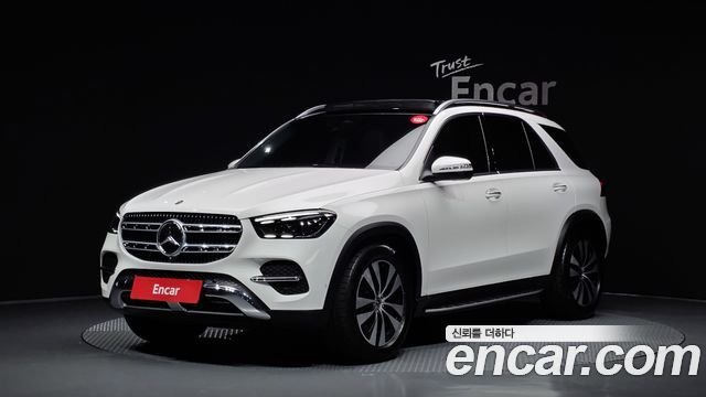 Mercedes-Benz GLE-Class GLE300d 4MATIC, 2025