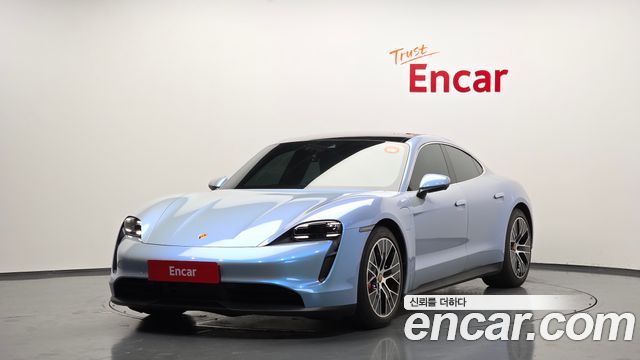 Porsche Taycan 4S, 2021
