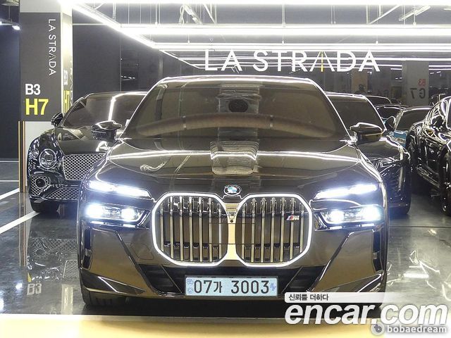 BMW i7 M70 xDrive M Performance, 2024