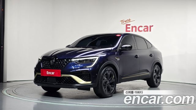 Renault Arkana 1.6 E-TECH Iconic Design Package, 2024