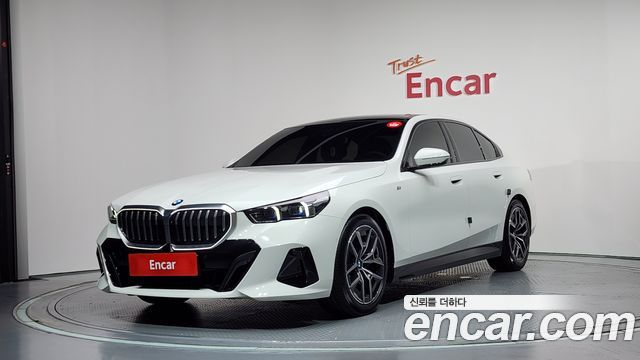 BMW 5-Series 520i M Sport, 2024
