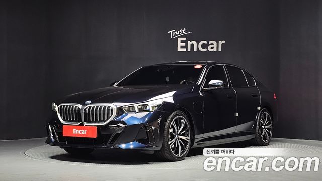 BMW 5-Series 530e M Sport, 2025