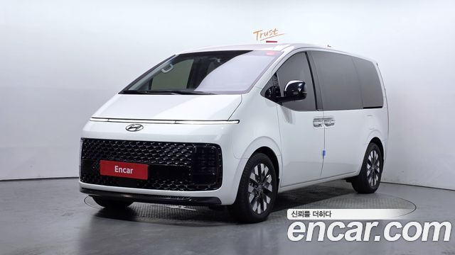 Hyundai Staria L3.5 Lounge 9-Seater, 2022