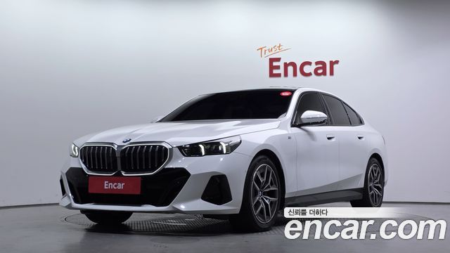 BMW 5-Series 520i M Sport, 2025