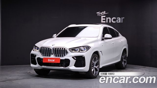 BMW X6 xDrive40i M Sport, 2022