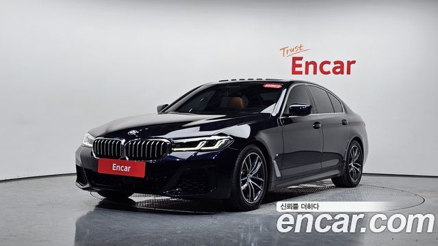 BMW 5-Series 520i M Sport, 2021