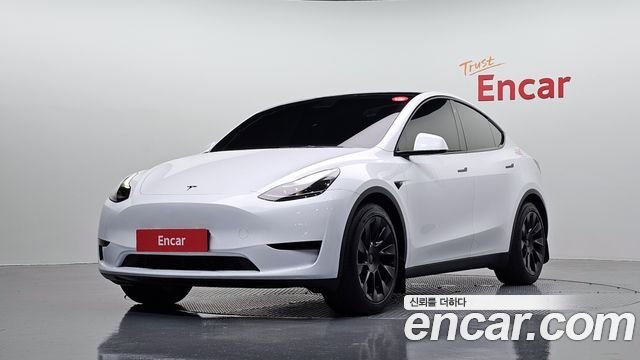 Tesla Model Y RWD, 2024