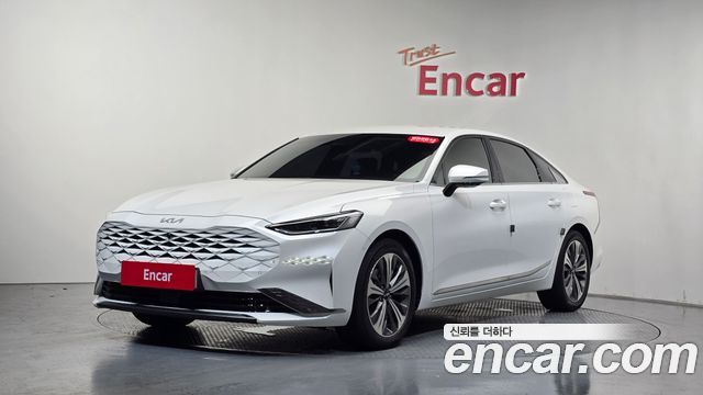 Kia K8 Signature, 2022