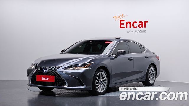 Lexus ES Executive, 2021