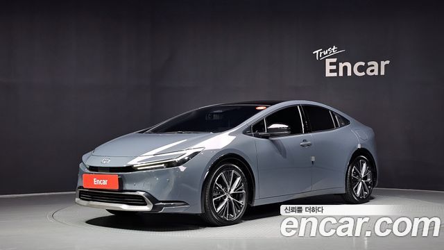 Toyota Prius 2.0 XLE, 2024
