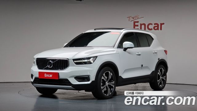 Volvo XC40 B4 Inscription, 2021