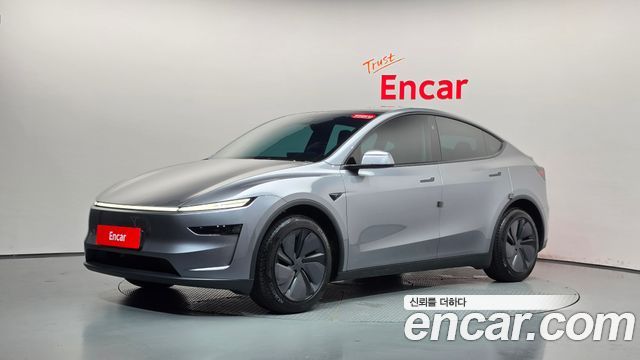 Tesla Model Y RWD, 2025