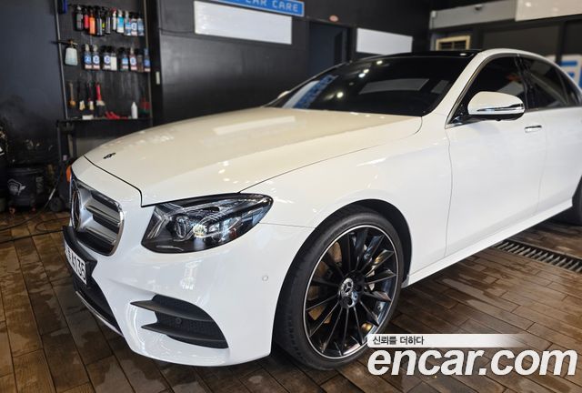 Mercedes-Benz E-Class E350 4MATIC AMG Line, 2020