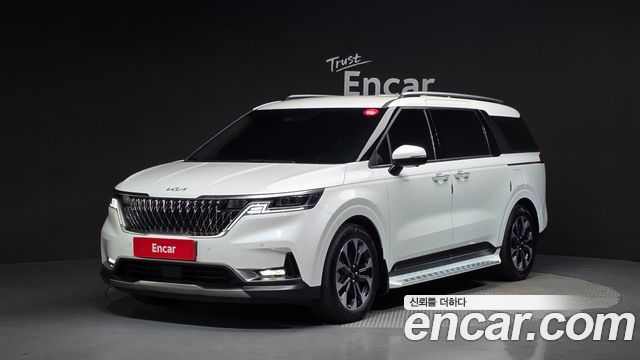 Kia Canival Gasoline 7-Seater Signature, 2023